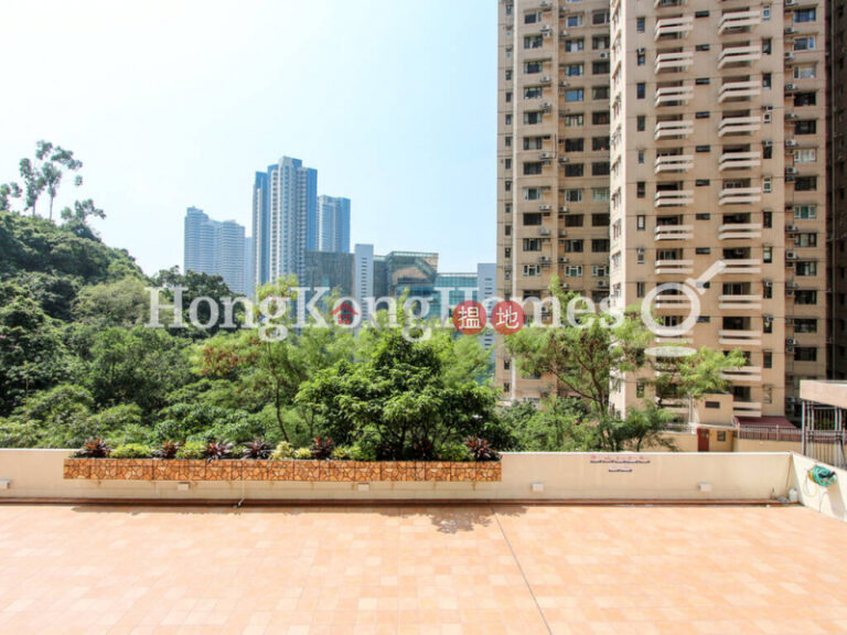 4 Bedroom Luxury Unit at Block 41-44 Baguio Villa | For Sale