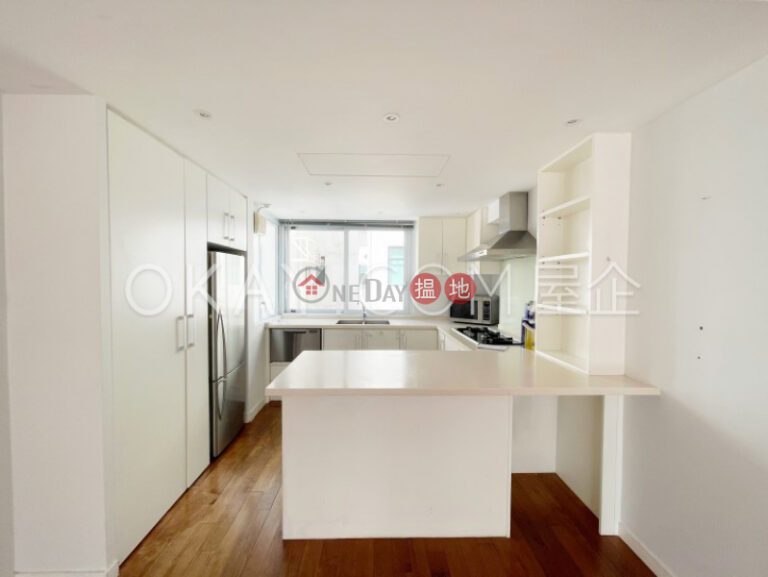 Efficient 2 bedroom with balcony & parking | For Sale