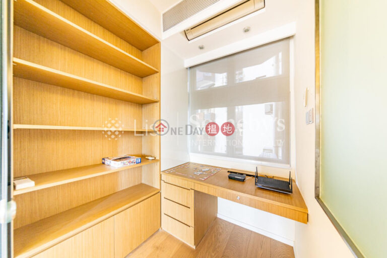 Property for Sale at Fulham Garden with 3 Bedrooms