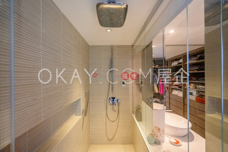 Efficient 3 bed on high floor with sea views & balcony | For Sale