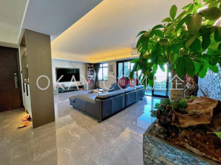 Efficient 4 bedroom with balcony & parking | For Sale