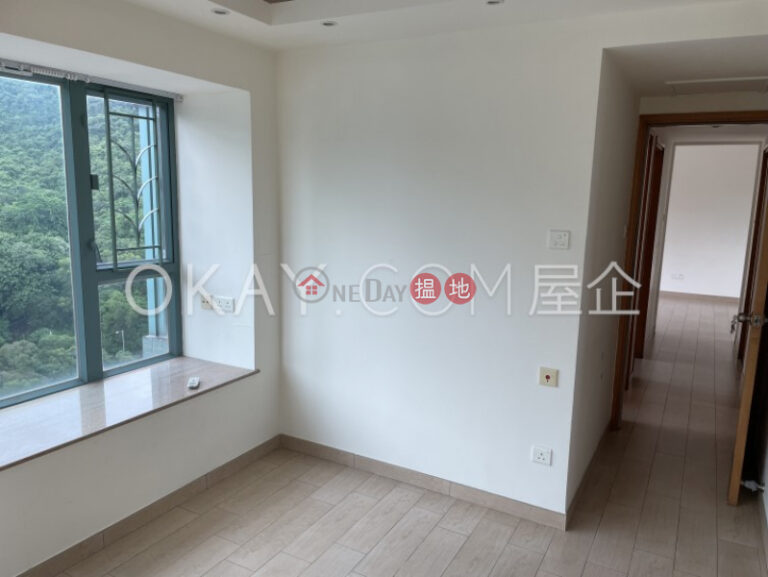 Tasteful 3 bedroom with balcony | For Sale