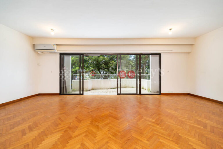 Property for Rent at Pine Grove Block 4 with 4 Bedrooms