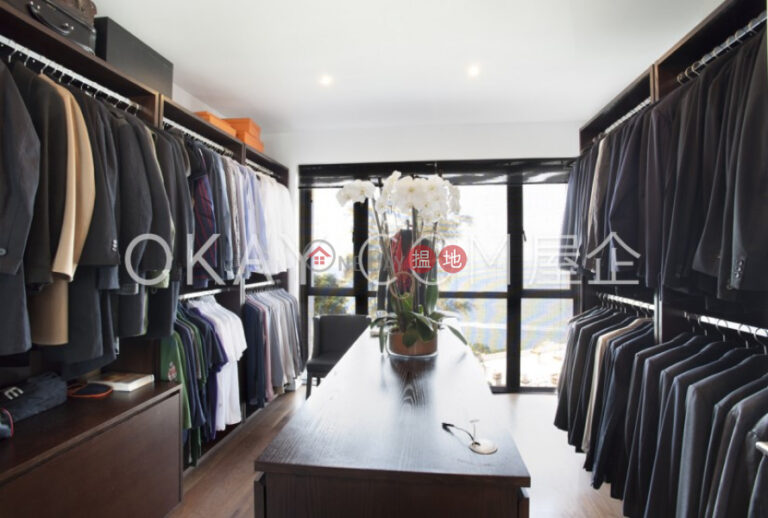 Efficient 2 bedroom with balcony & parking | Rental