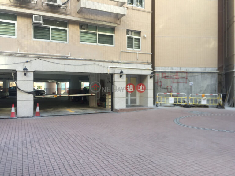 Block 32-39 Baguio Villa | 3 bedroom High Floor Flat for Sale