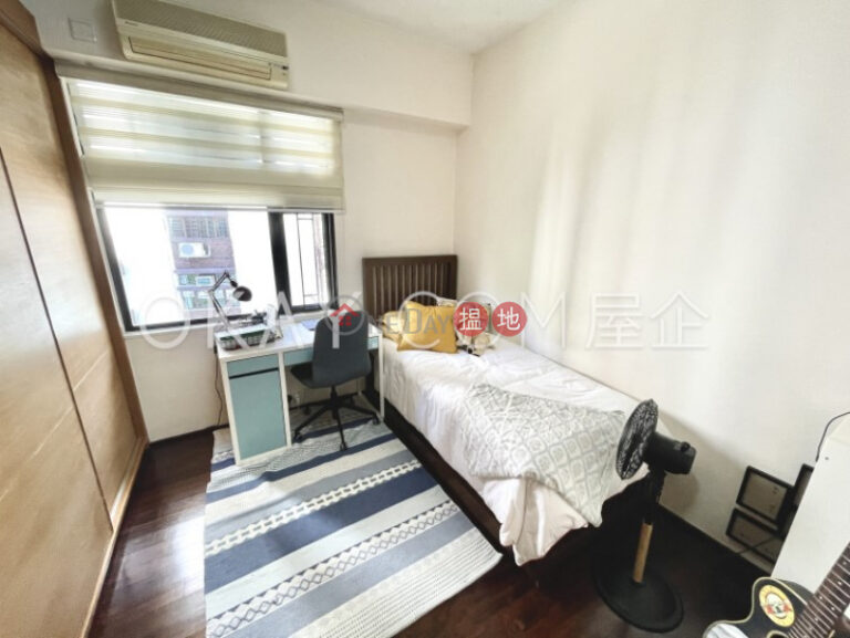 Efficient 3 bedroom with balcony & parking | For Sale