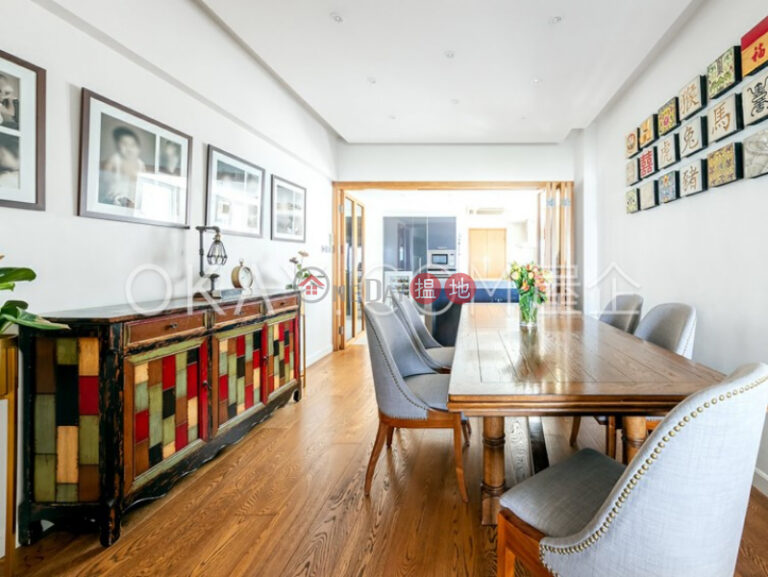 Efficient 3 bedroom with balcony & parking | For Sale