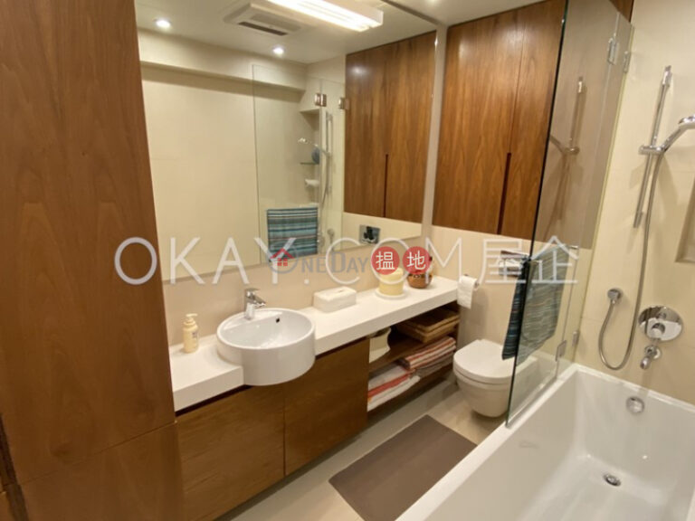 Efficient 4 bedroom with balcony & parking | For Sale