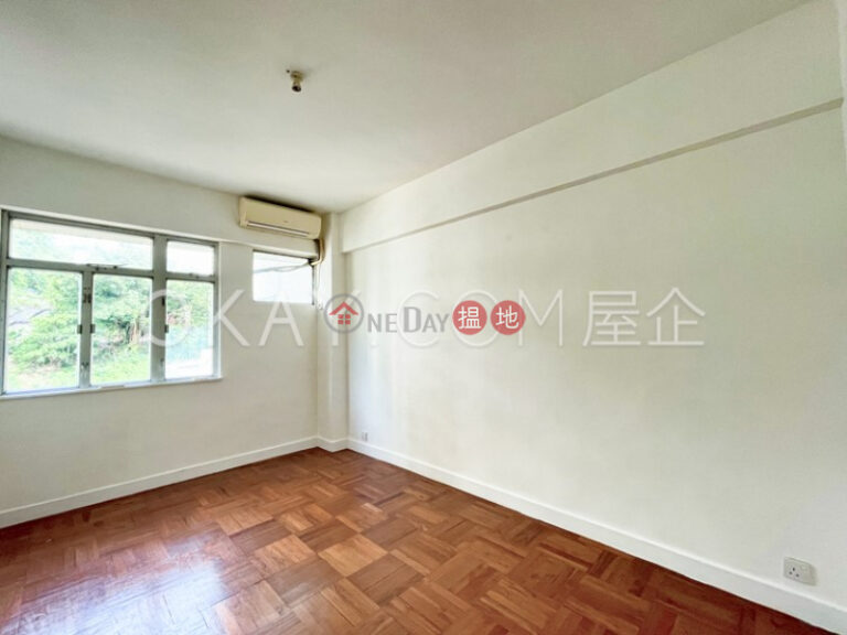 Efficient 4 bedroom with sea views, balcony | For Sale