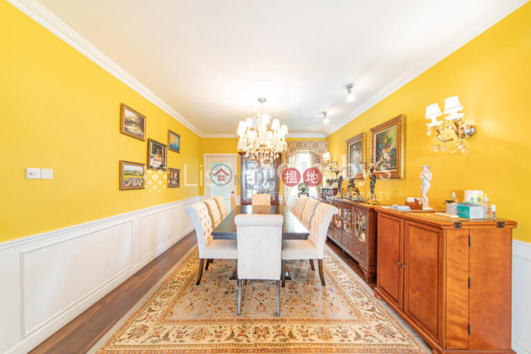 Property for Sale at Scenic Villas with 4 Bedrooms