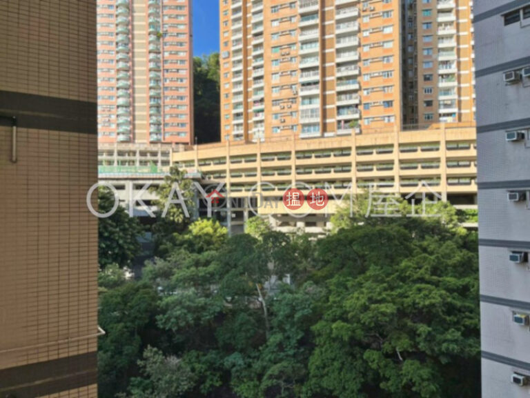 Efficient 4 bedroom with balcony & parking | For Sale