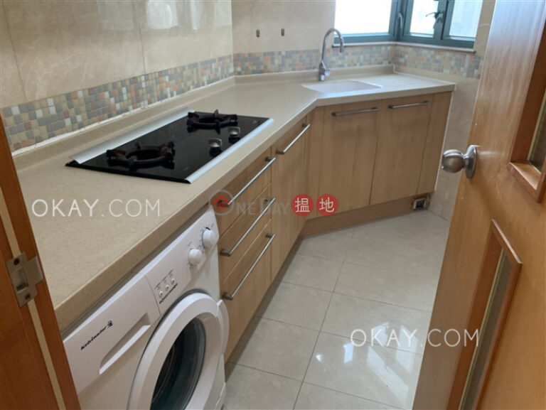 Tasteful 2 bedroom with balcony | For Sale