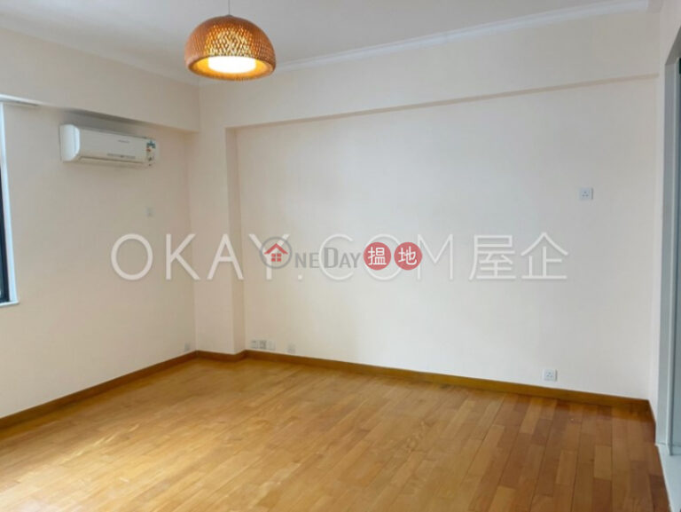 Luxurious 3 bedroom with parking | Rental