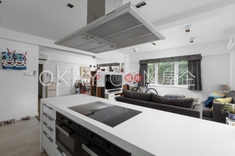 Stylish 3 bedroom on high floor with rooftop & parking | For Sale