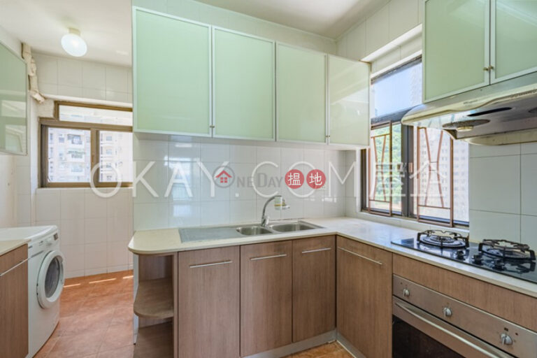 Efficient 3 bedroom with parking | Rental