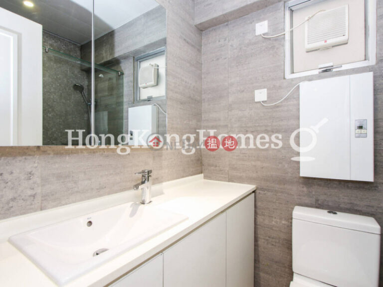 3 Bedroom Family Unit for Rent at POKFULAM COURT, 94Pok Fu Lam Road