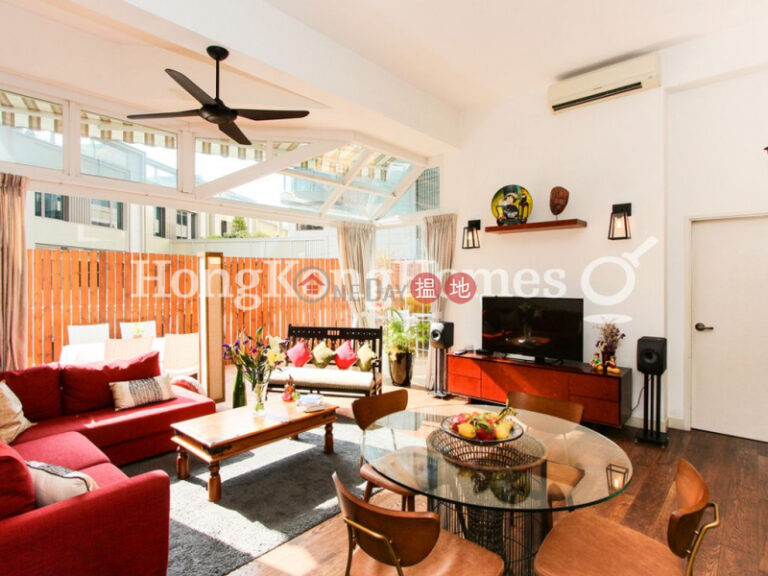 3 Bedroom Family Unit at Albany Court | For Sale