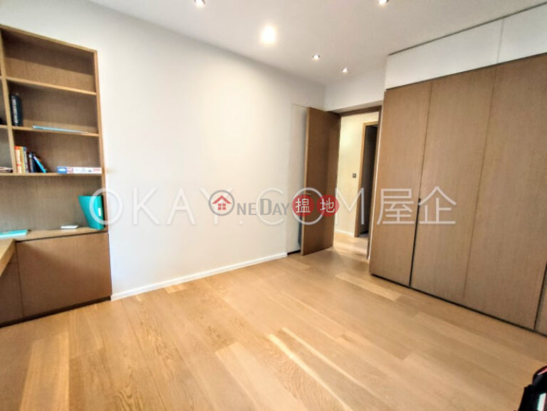 Efficient 3 bedroom with balcony & parking | For Sale
