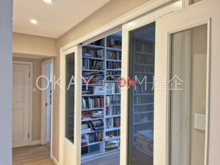 Efficient 4 bedroom with balcony & parking | For Sale