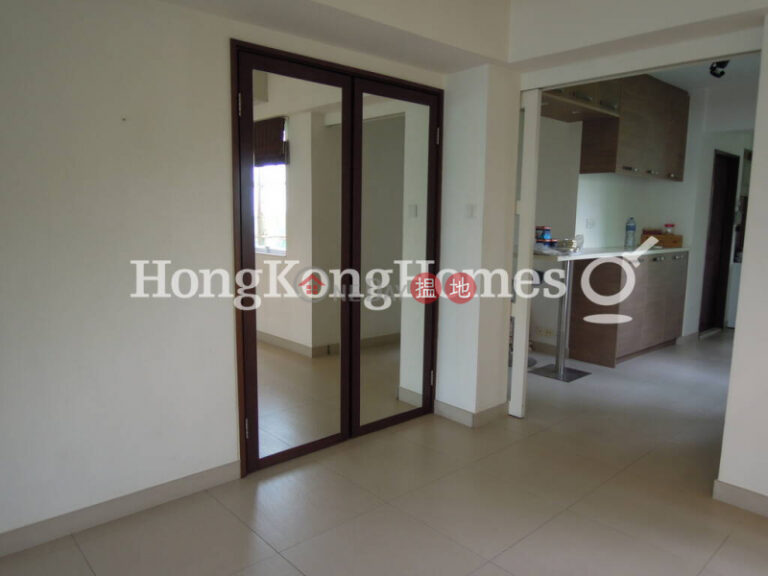 裕仁大廈A-D座三房兩廳單位出售