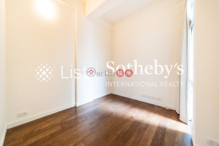 Property for Sale at Albany Court with 3 Bedrooms