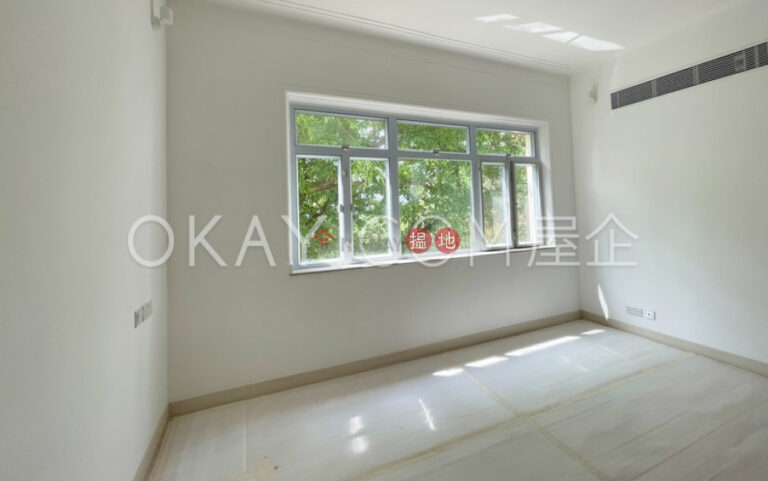 Efficient 3 bed on high floor with rooftop & parking | Rental