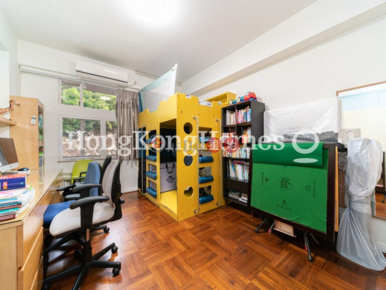 3 Bedroom Family Unit at Fulham Garden | For Sale