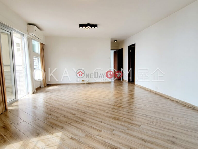 Rare 3 bedroom with sea views, balcony | Rental