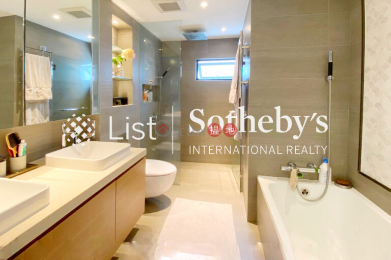 Property for Sale at Glamour Court with 3 Bedrooms