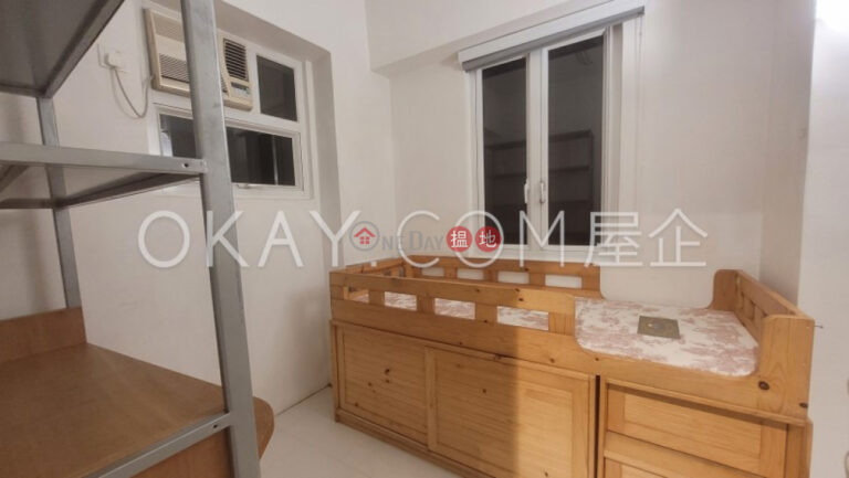 Charming 2 bedroom with parking | For Sale