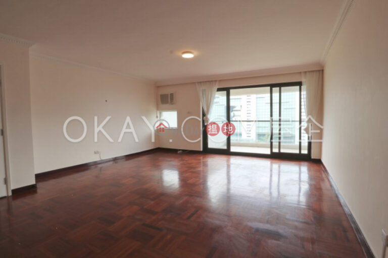 Efficient 4 bedroom with balcony & parking | Rental