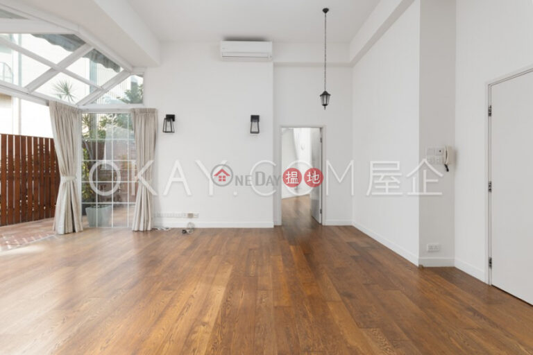 Luxurious 3 bedroom with terrace & parking | For Sale