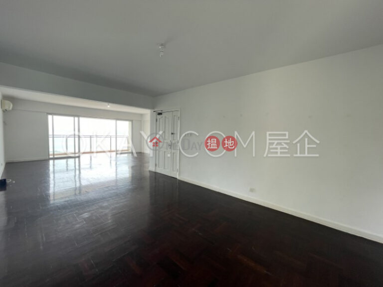 Efficient 4 bedroom with balcony & parking | Rental