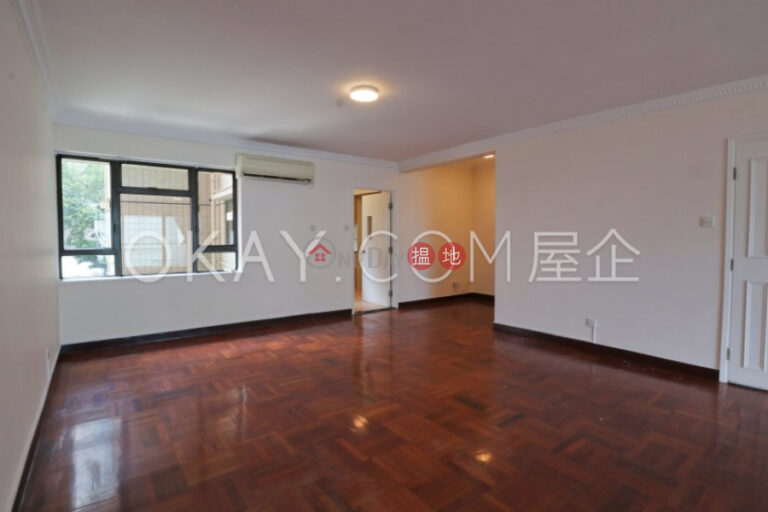 Efficient 4 bedroom with balcony & parking | Rental