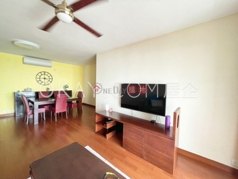 Efficient 2 bed on high floor with sea views & balcony | For Sale