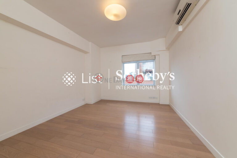 Property for Sale at BLOCK A+B LA CLARE MANSION with 4 Bedrooms