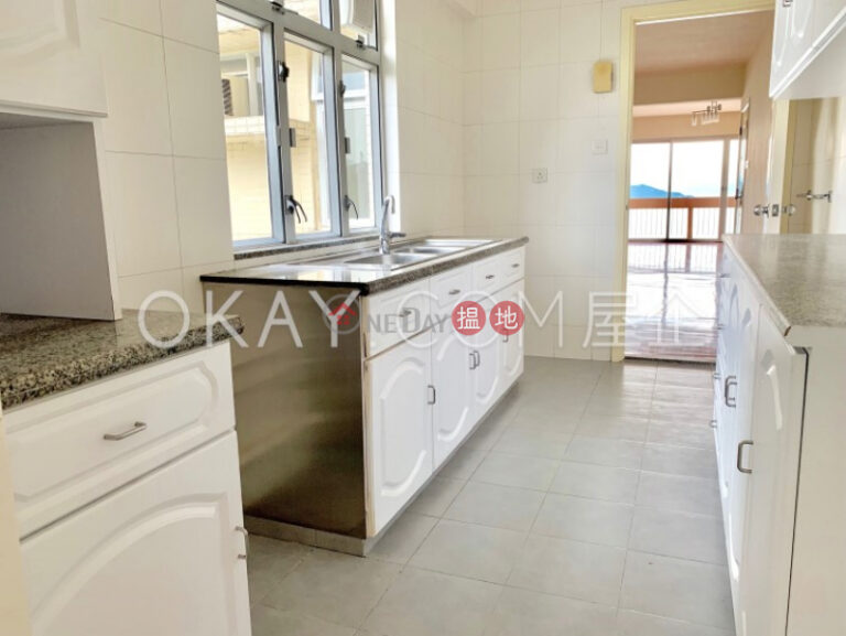Efficient 4 bed on high floor with sea views & balcony | Rental