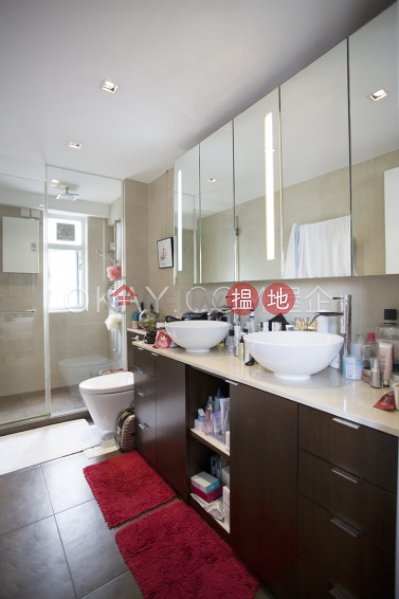 Efficient 3 bedroom with sea views, balcony | Rental