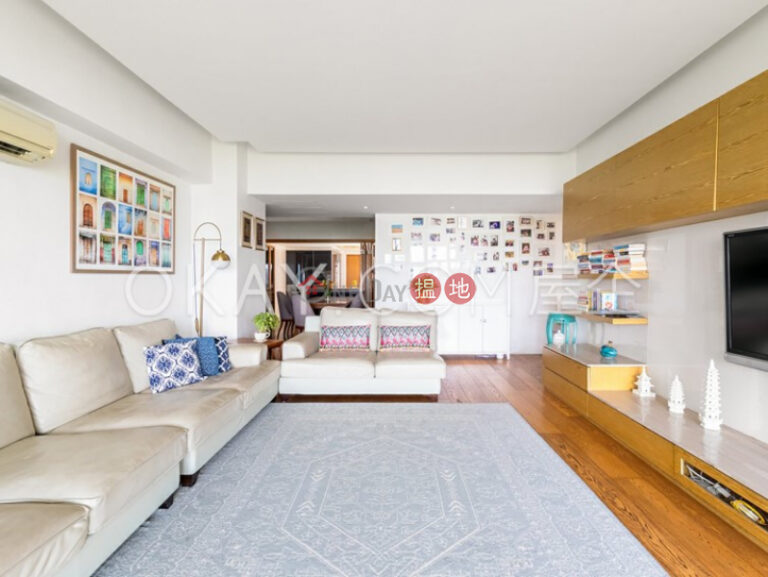 Efficient 3 bedroom with balcony & parking | For Sale