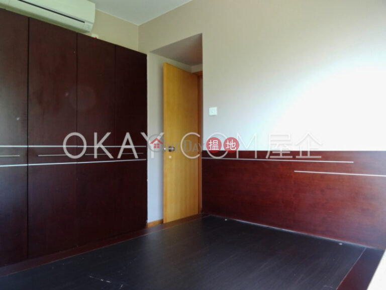 Luxurious 2 bedroom on high floor with balcony | For Sale
