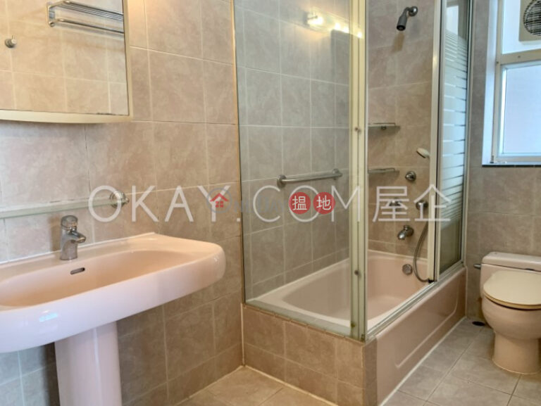 Efficient 3 bedroom with sea views & parking | For Sale