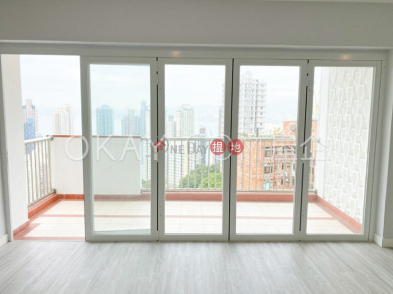Efficient 4 bed on high floor with balcony & parking | Rental