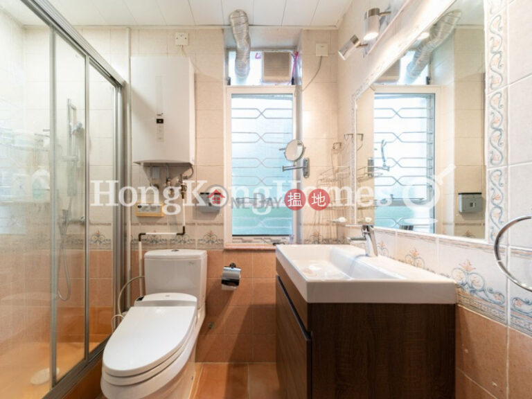 3 Bedroom Family Unit at Fulham Garden | For Sale