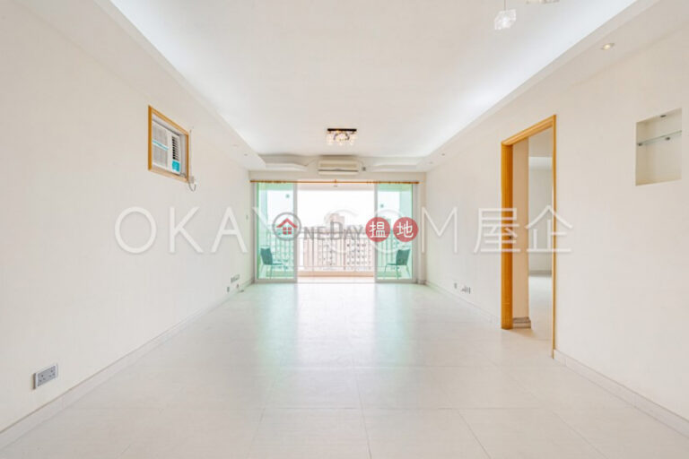 Efficient 2 bedroom with balcony & parking | For Sale