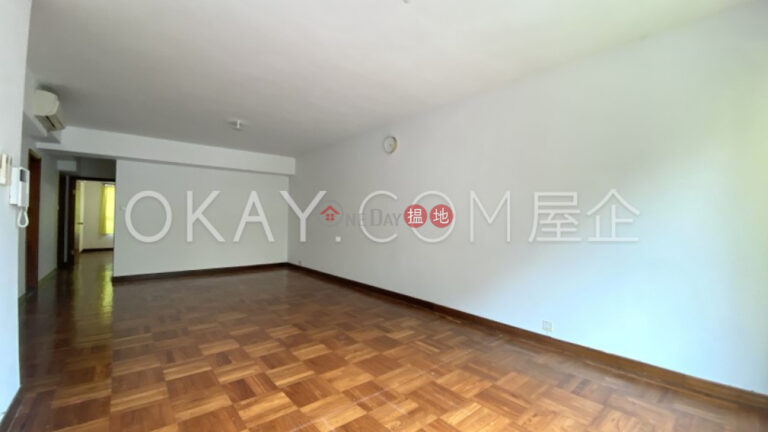 Luxurious 3 bedroom with parking | Rental