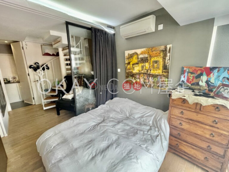 Elegant 2 bedroom with sea views & balcony | For Sale