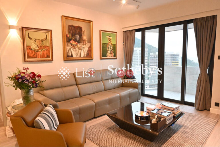 Property for Sale at Fulham Garden with 3 Bedrooms