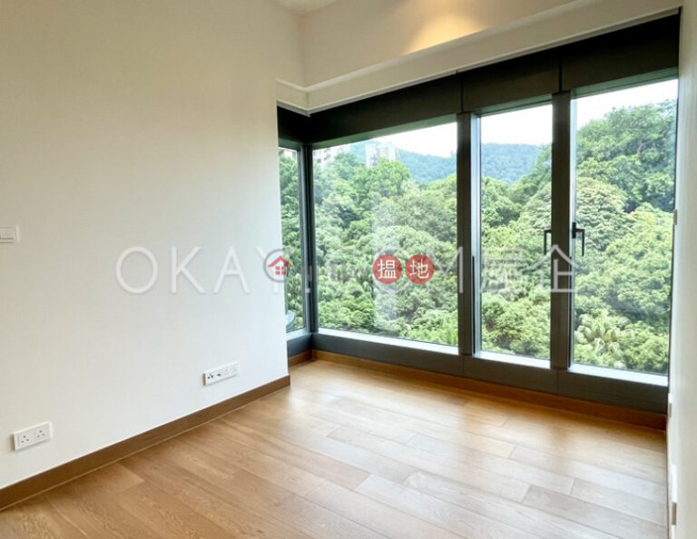 Exquisite 3 bedroom on high floor with balcony | Rental