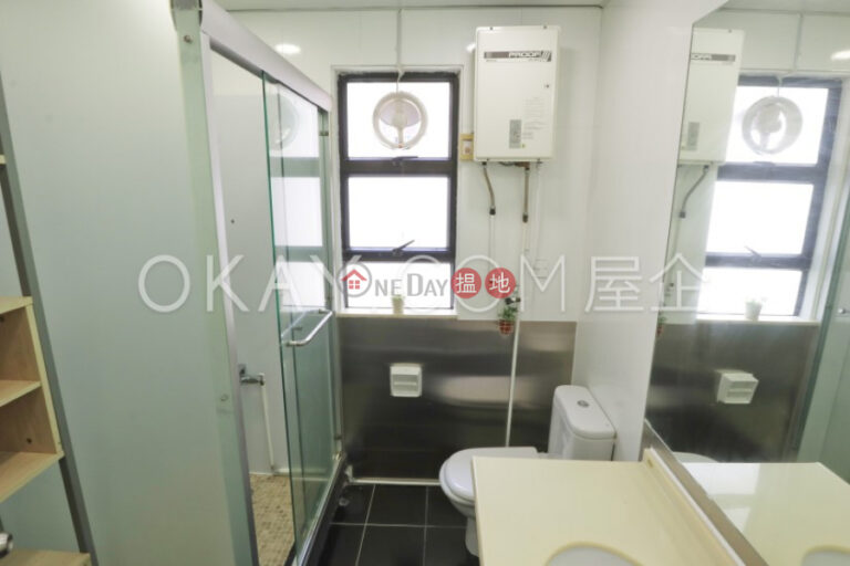 Efficient 4 bedroom with balcony & parking | Rental