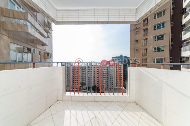 Property for Sale at Block 28-31 Baguio Villa with 3 Bedrooms